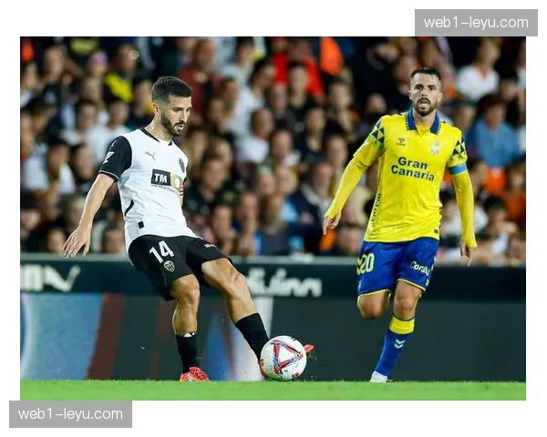 西甲资源分配断层现象加剧 中小球队阵容深度不足凸显