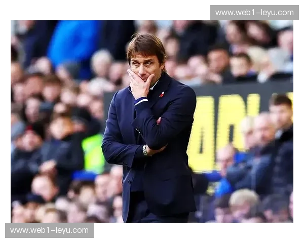 阿根廷罗梅罗三中卫居中核心 但情绪控制成潜在风险